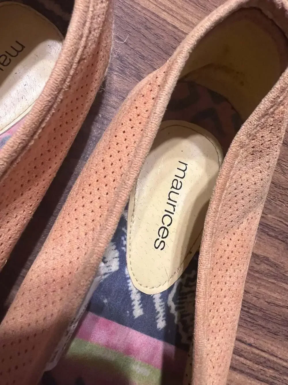 MAURICES womens silip on flats size 9 fabric upper golden color great cond.